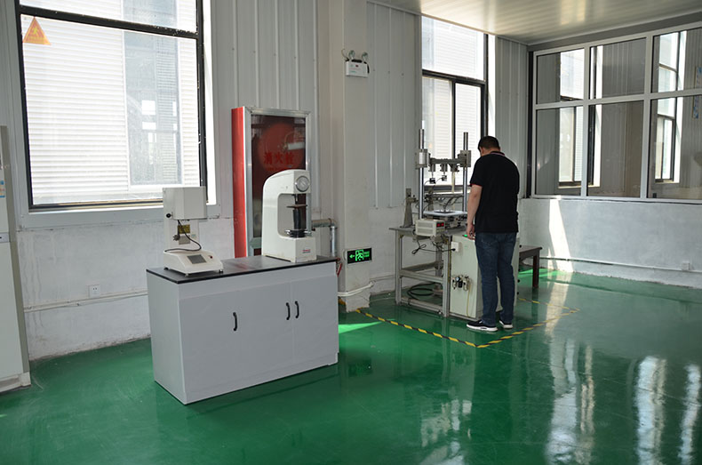 實(shí)驗(yàn)室設(shè)備